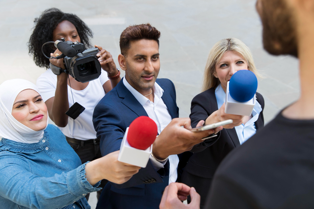 Exploring the Dynamic Synergy Between Theater and Journalism in Houston